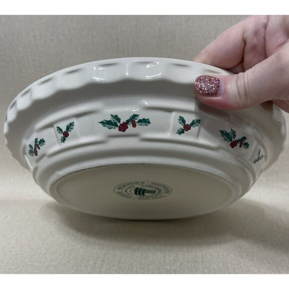 Longaberger Traditional Holly Pie Plate Christmas USA made 10 in - Picture 1 of 7